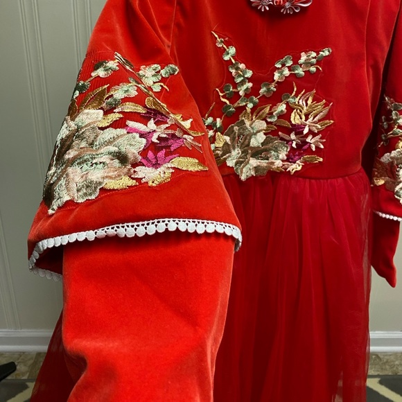 Elegant Red Floral Kids Costume - Picture 7 of 9